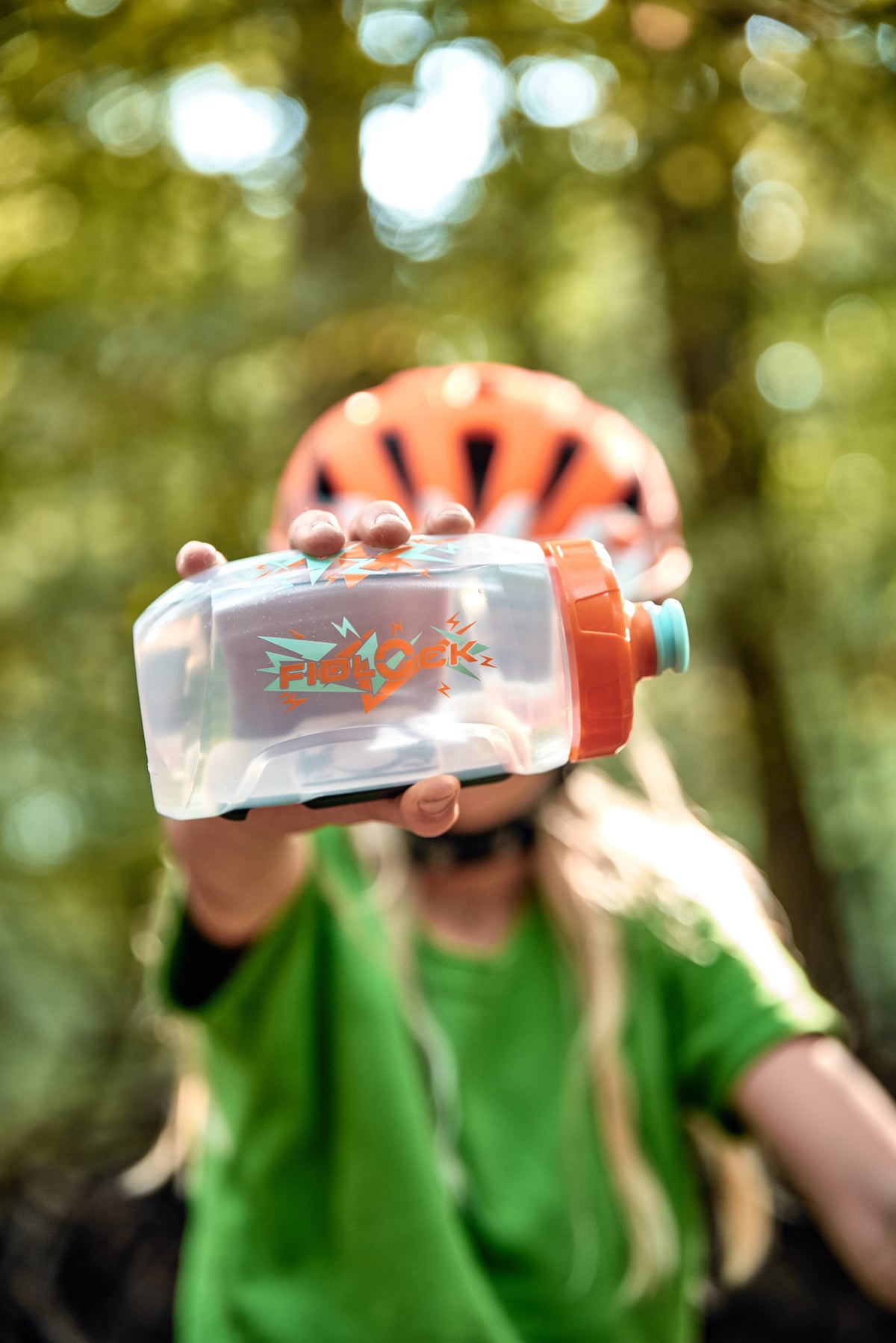 Fidlock Twist bottle 450 KIDS + BIKE BASE, בקבוק מים מגנטי לאופניים, מבט 3