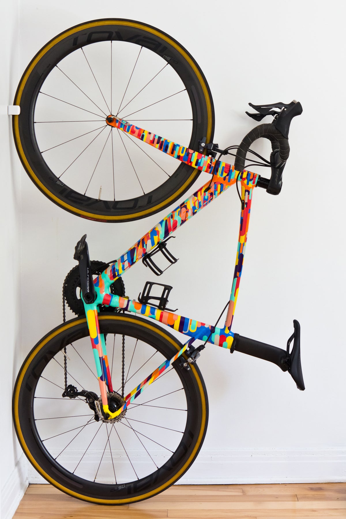 Clug Roady 1"- 1.25", מתלה אופניים לקיר