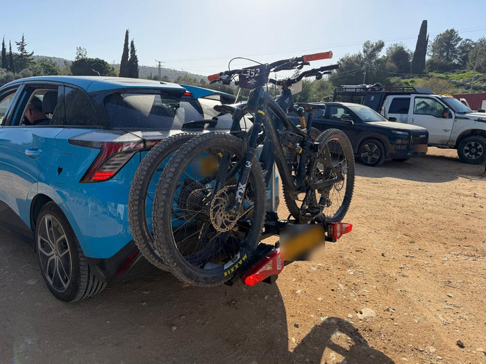 מנשא אופניים לוו גרירה עם שני זוגות אופניים